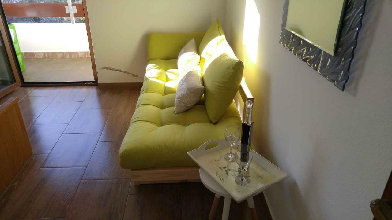 Vera Apartment 1 Rogoznica  Szoba fotó