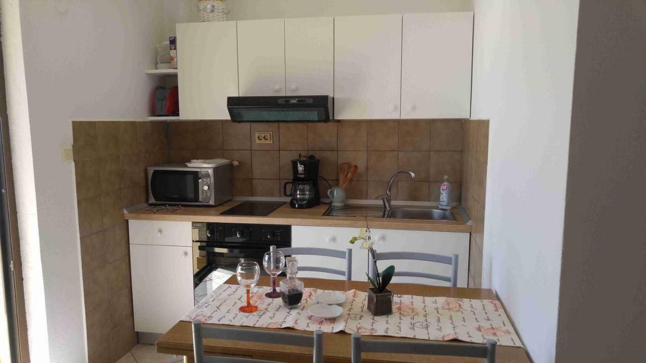 Vera Apartment 1 Rogoznica  Kültér fotó