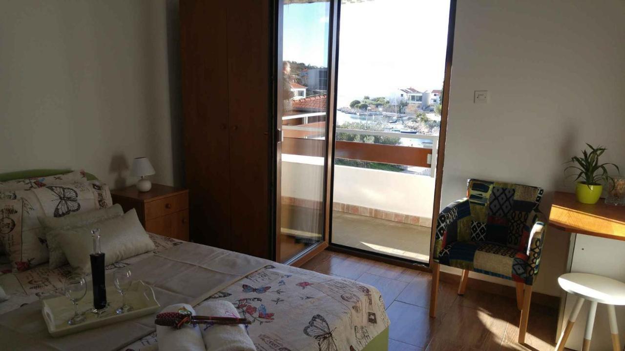 Vera Apartment 1 Rogoznica  Szoba fotó